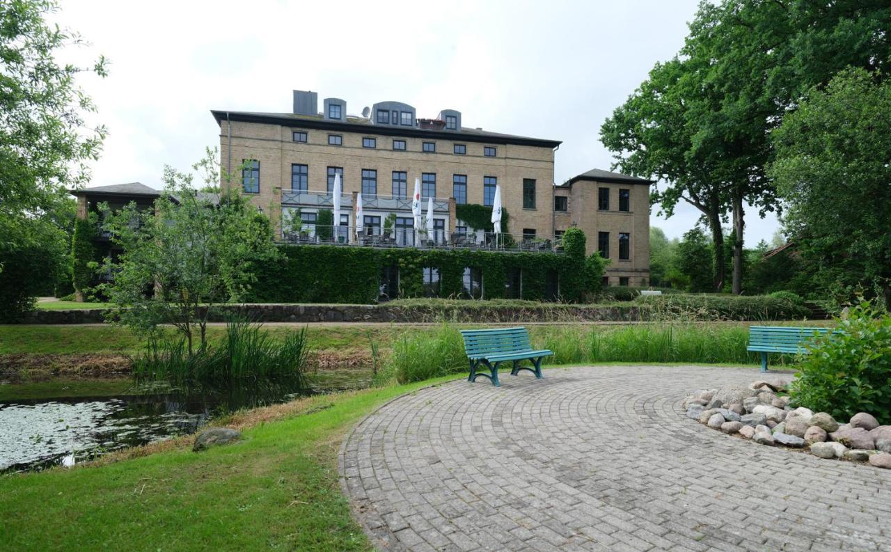 בולטנהאגן Gutshaus Redewisch Hotel & Restaurant מראה חיצוני תמונה