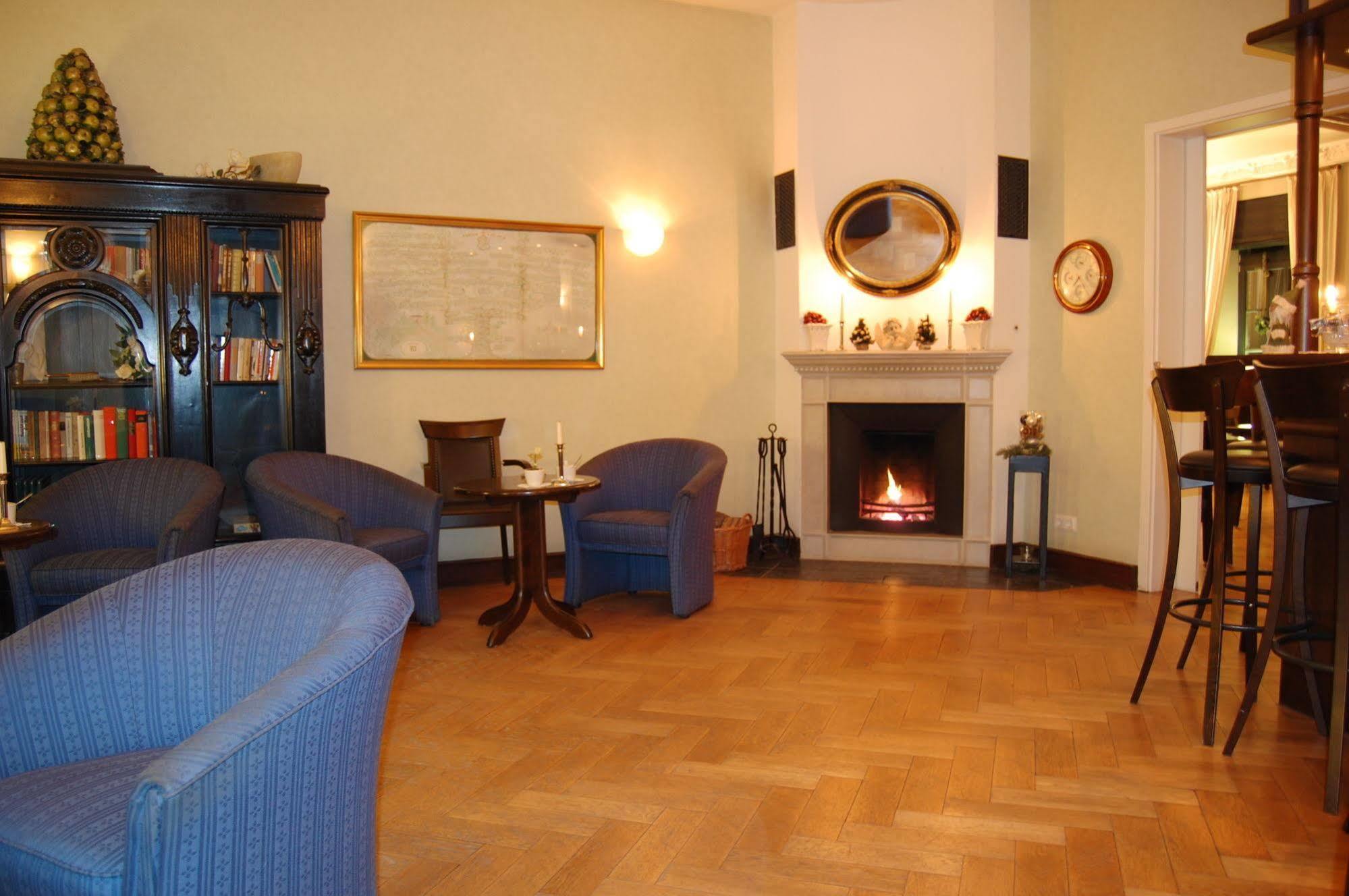 בולטנהאגן Gutshaus Redewisch Hotel & Restaurant מראה חיצוני תמונה